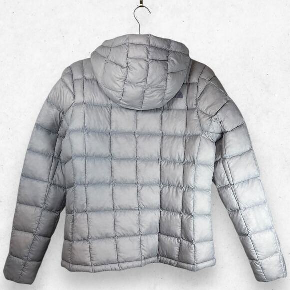 The North Face‎ Women's Medium ThermoBall Super Hoodie In Minimal Lavender Grey - Picture 2 of 7